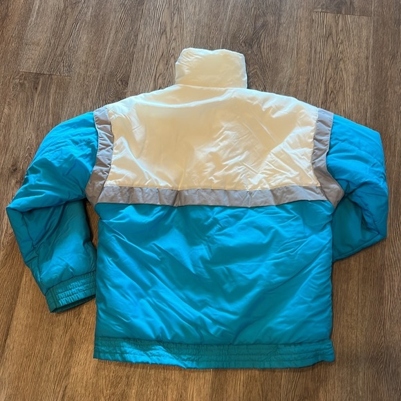 Vintage Snow Trails Medium White and Teal Ski Jacket - Picture 3 of 13